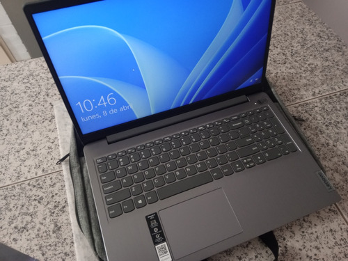 Laptop Lenovo Slim Ideapad 3 