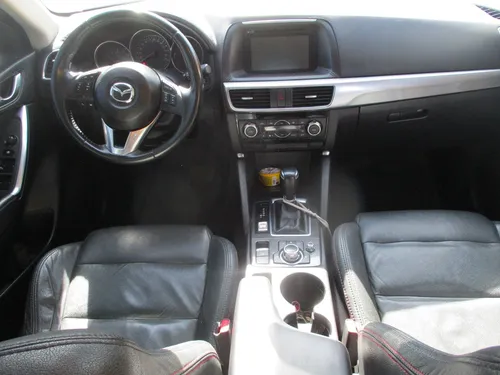 Mazda CX-5 TOURING 4X2 2000CC AT AA