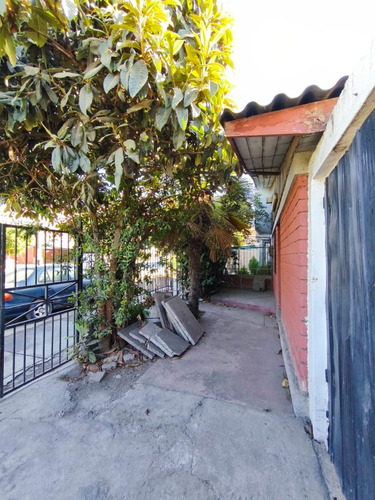 Propiedad En Venta En Huechuraba 7d | 3b | 3e
