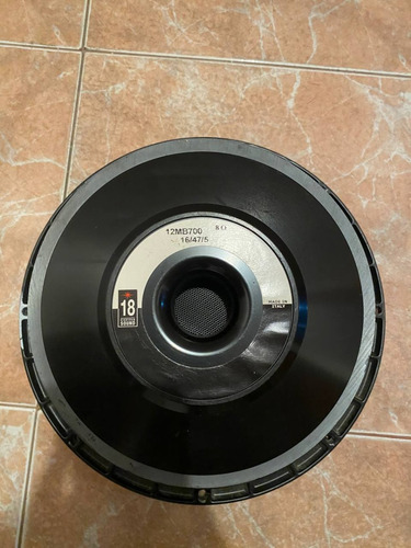 Medio 18 Sound 12mb700 Sonido Car Audio (Usado)