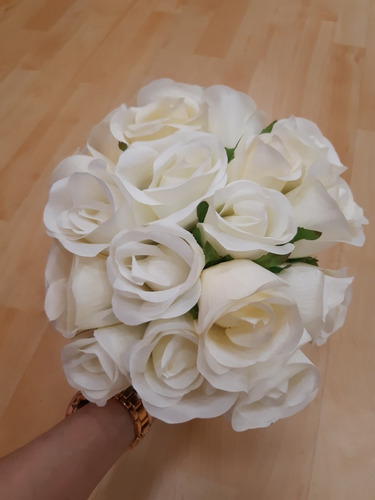 Rosas X 18. Ramo Novia Decoración.flores Artificiales.blanco