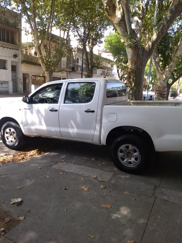 Toyota Hilux 2.5 Cd Dx Pack 120cv 4x2 - H3 2015