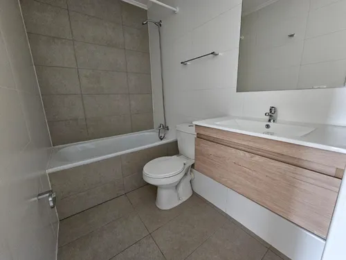 Depto 2 Dormitorios Y 1 Baño En Piso 12.