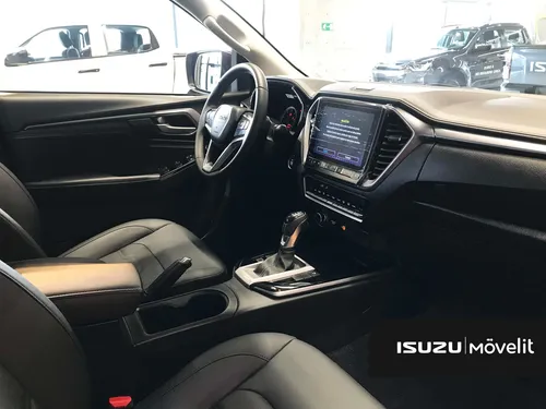 Isuzu Pickup Adventure Plus 4x4 Roja