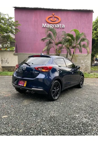 Mazda 2 GRAND TOURING LX