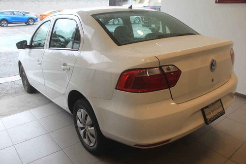 Imagen 4 de 14 de Volkswagen Gol 2014 4p Sedán Cl L4/1.6 Man