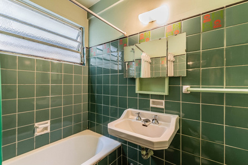 Venta 3 Amb. Patio. Apto Crédito Y Profesional. Caballito Norte.