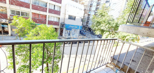 Imagen 10 de 11 de Dpto De 2 Amb A La Calle En Venta