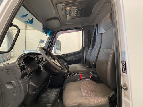 Caminhão M.benz Accelo 815 Ano 2013 Bau Un.dono