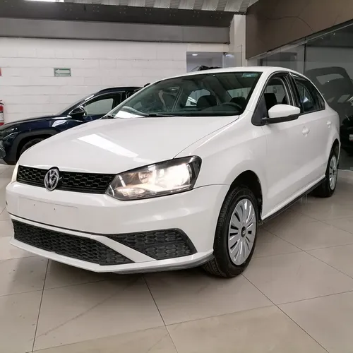 Volkswagen Vento 1.6 Starline At