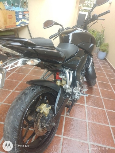 Imagen 2 de 6 de Bajaj Rouser Ns 200