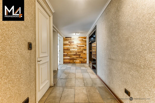 Departamento Amplio En Arriendo De 4 Dorm. En Las Condes