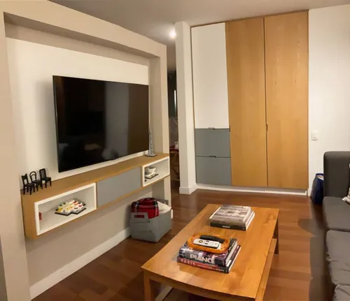 Apartamento En Arriendo En Los Rosales. Cod A21546