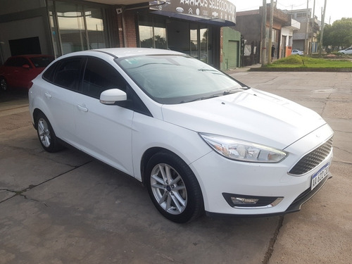 Imagen 3 de 10 de Ford Focus Iii Se Plus 2016