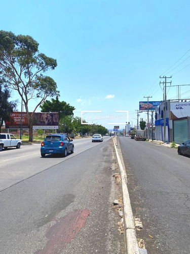 Ubicada Bodega En Renta (salida A Quiroga)