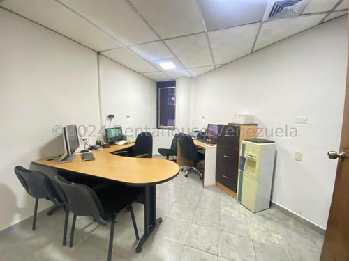 Local Oficina Comercial En Venta Las Delicias Maracay Centro Empresarial Europa Negociable Estef 25-16423