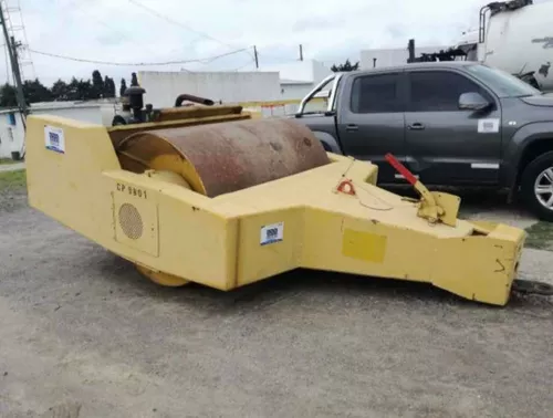 Alquiler de Compactadora Vibro compactador 8 tons en Ushuaia, Tierra del  Fuego, Argentina - Transmaquina - Transporte de Equipos y Maquinaria en  Argentina