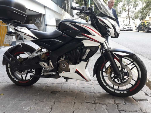 Bajaj Rouser Ns 200