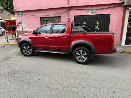 JAC Frison T8