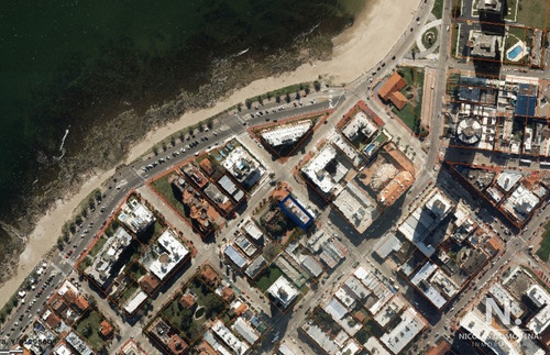 Hotel En Venta En Punta Del Este A Pasos Del Puerto