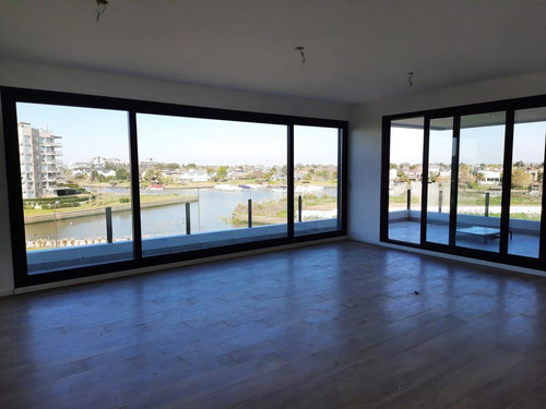 Imagen 6 de 30 de Alquiler Departamento 4 Ambientes Con Dependencia Al Rio En Barrio Puerto Escondido Nordelta