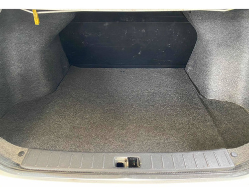 Imagen 8 de 15 de Nissan Versa 2019 1.6 Drive Mt