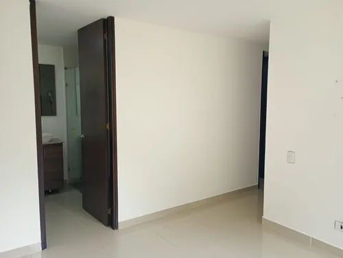 Compra Este Amplio Apartamento En Unidad Residencial Completa