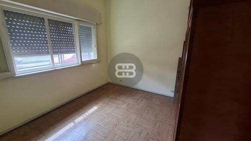 Casa En Lote Propio Con Patio Y Terraza