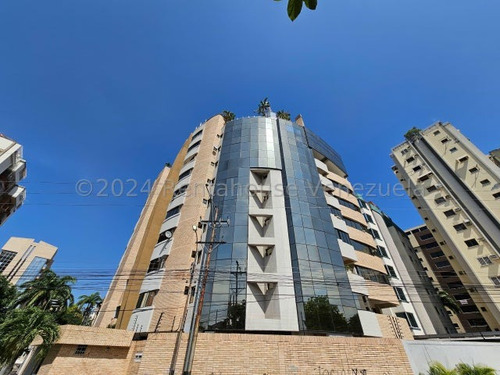 Excelente Apartamento Penthouse En Venta, Urb. San Isidro, Maracay, 25-15410 Mv
