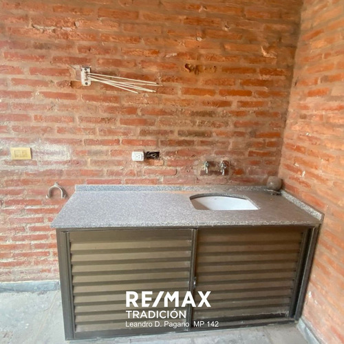 Casa En Venta 3 Dormitorios Barrio Los Troncos