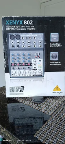 Consola Mezcladora Behringer Xenyx 802 8 Canales 2 Buses (Usado)
