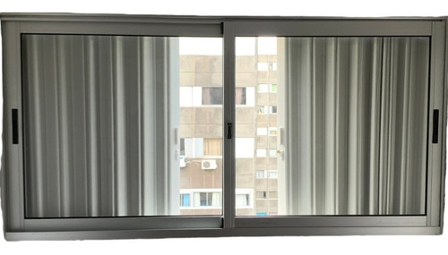 Imagen 3 de 5 de Celosias ,puertas Plegables Pvc !!!