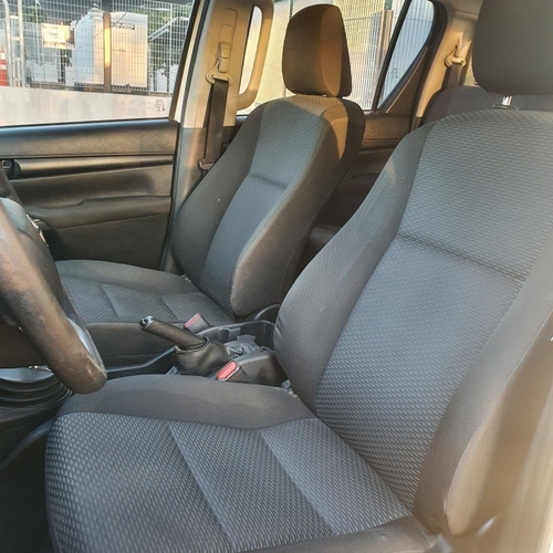 Toyota Hilux 2.4 Cd Dx 150cv 4x2 2017