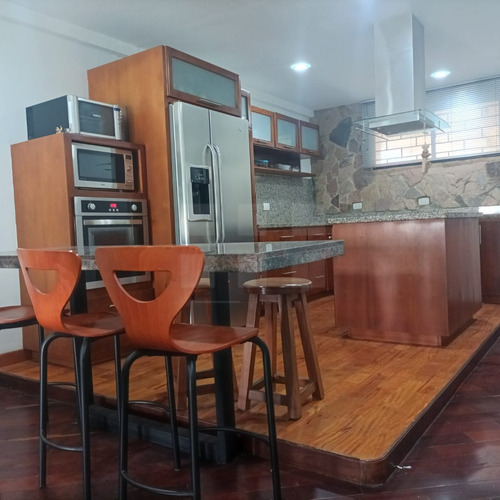 En Venta, Apartamento En Residencia Casa Blanca, Lecheria, Avenida Americo Vespucio