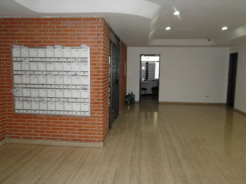 Imagen 10 de 13 de Se Vende Bello Y Practico Apartamento En Los Caobos
