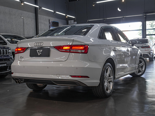Audi A3 Sedan 1.4 Prestige Plus Tfsi Flex Tiptronic 4p