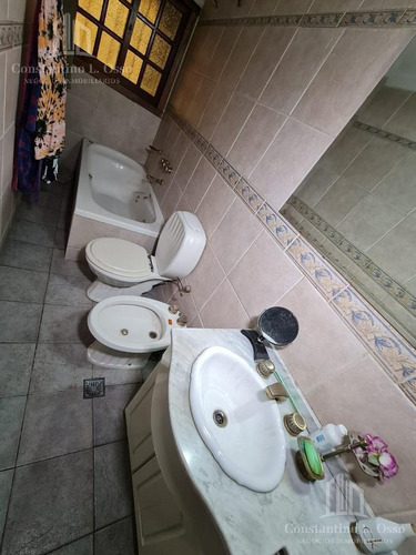 Imagen 9 de 30 de Casa - Venta - Lanus Este - Con Mucho Potencial