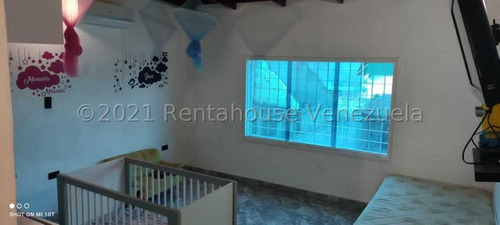 Imagen 10 de 14 de Casa En Venta En El Hatillo 22-12928 Adri 04143391178