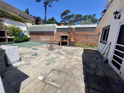 Imagen 25 de 27 de Venta Casa 2 Dormitorios Más Dependencia Playa Mansa Punta Del Este
