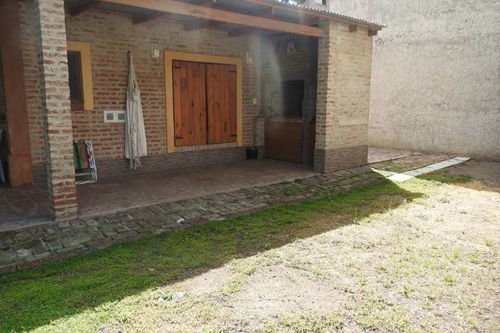Imagen 14 de 17 de Permuta - Casa De 3 Ambientes En Venta - Villa Tesei