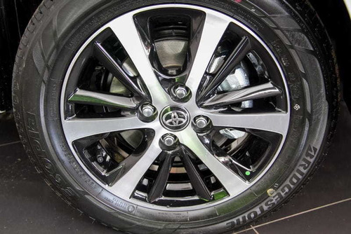 Toyota Yaris 1.5 16v Flex Sedan Xs Connect Multidrive