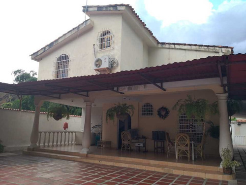 Imagen 7 de 30 de Casa En Callejon Planta Vieja En Maracay