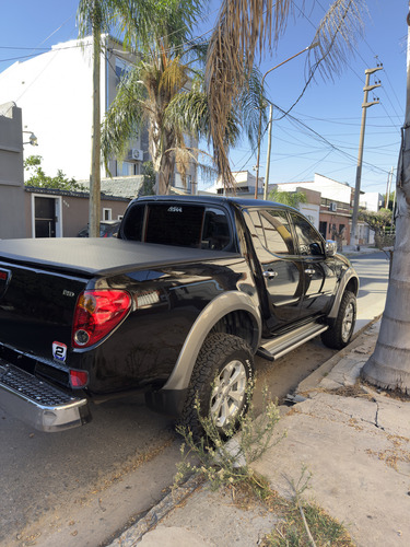 Mitsubishi L200 2.5 Cd 4wd High-power Di-d At5 Cuero