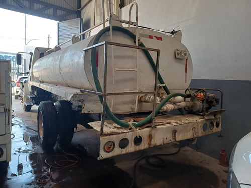 Rabon Freightliner M2 2007 Pipa 10,000 Lts