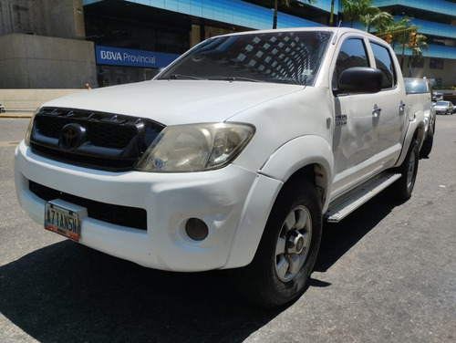 Hilux Toyota, Automatica 4x2, Motor 2,7 Super Oferta. 