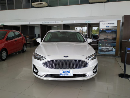 Ford Mondeo Titanium. At