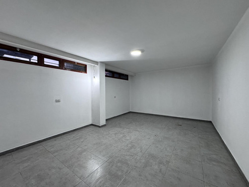 Ph En Alquiler 80m2, Bernal. Subsuelo, Sin Expensas