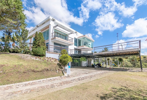 Casa Amoblada En Alquiler Medellin, Las Palmas.