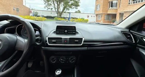 Mazda 3 2.0 Prime