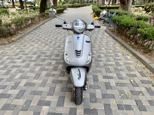 Impecable Motoneta Vespa Napoli 2022 3vtech 150 Cc Abs